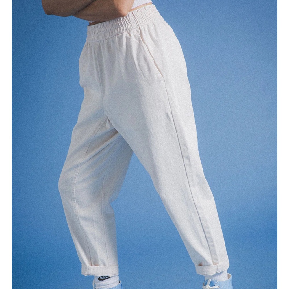 Women's Cream Ankle Pants